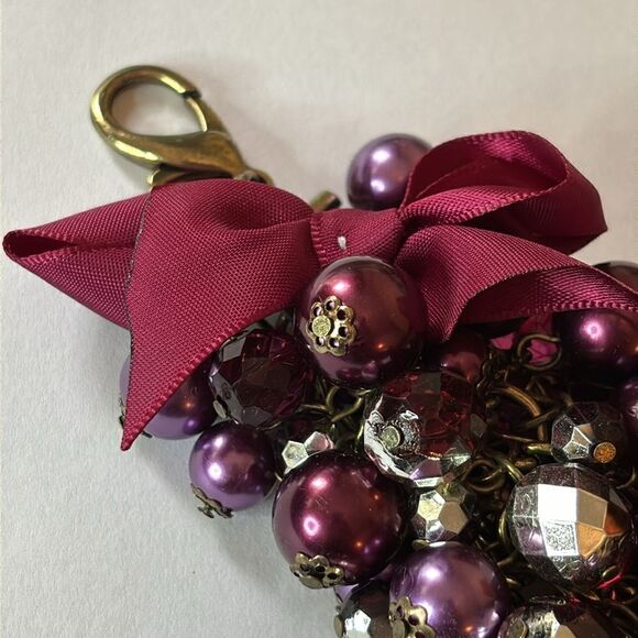 NWT Cha Cha Charm Women’s Multi Toned Purple Beaded Bauble Statement Bracelet - Picture 5 of 8